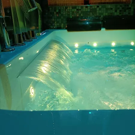 Bed and breakfast Les Cites Romances Le Cleopatre Carcasona