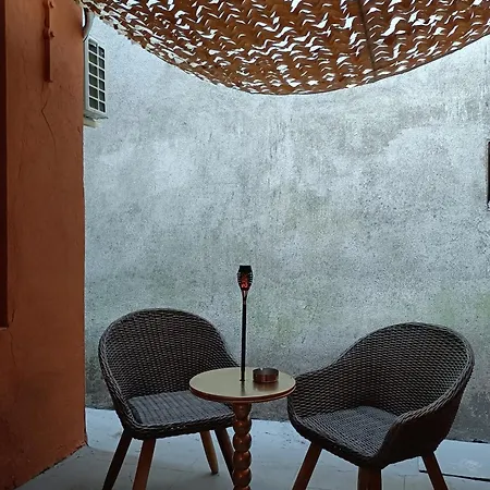 Les Cites Romances Le Cleopatre Bed and Breakfast