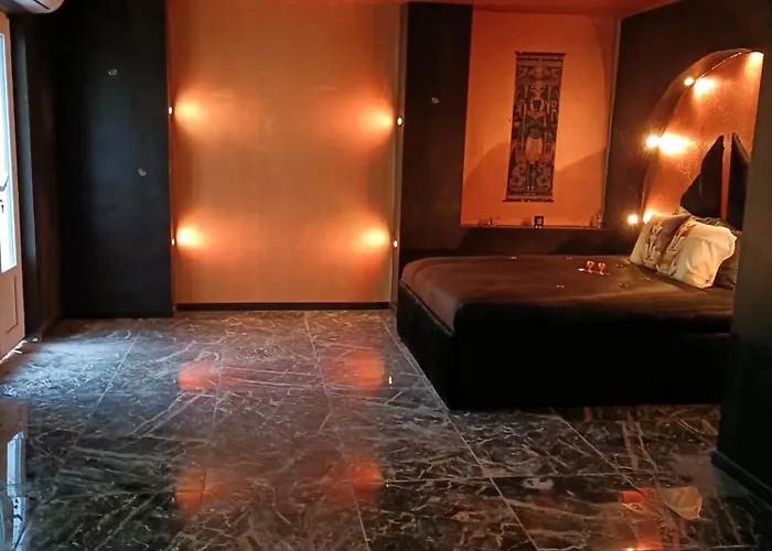 Les Cites Romances Le Cleopatre Bed and Breakfast